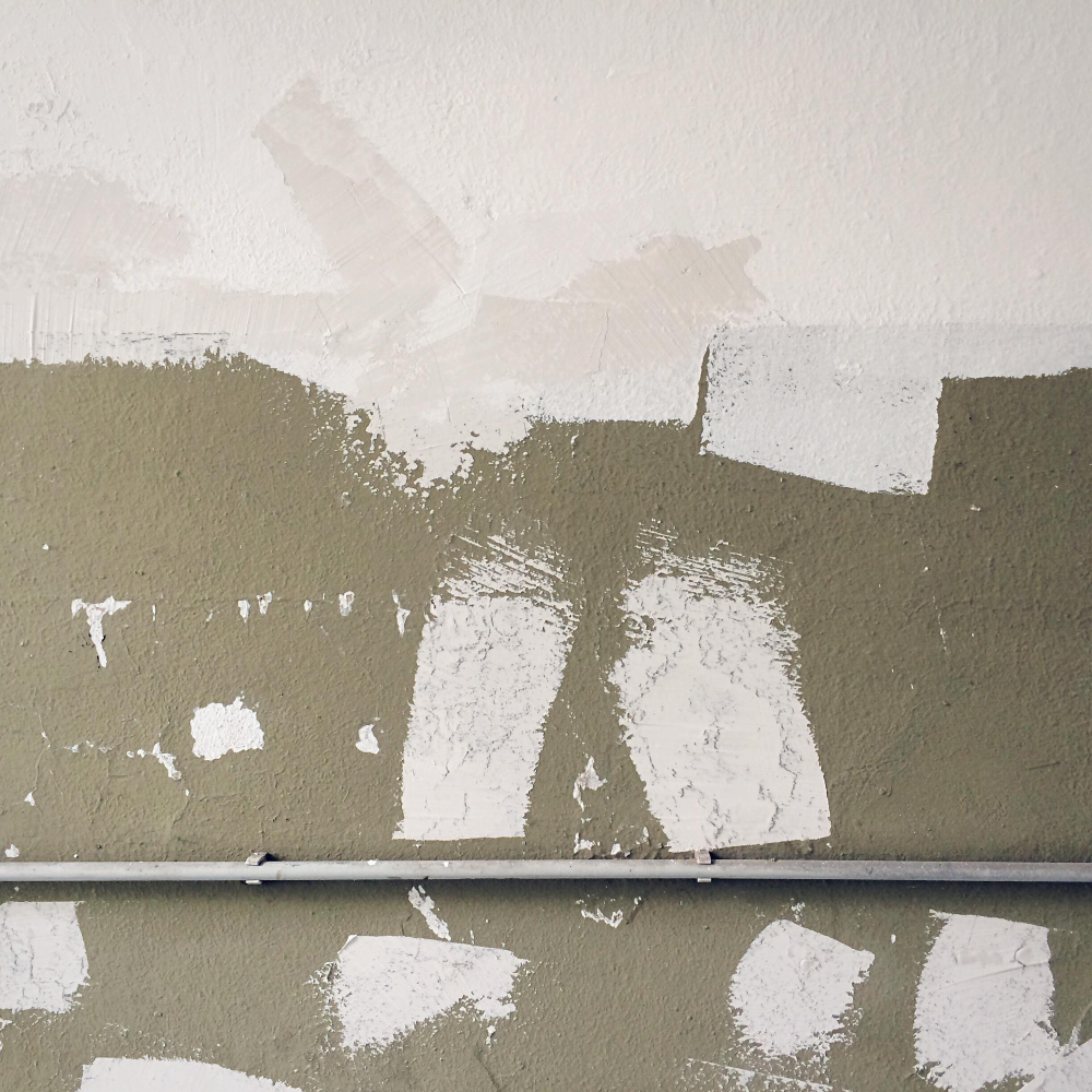 caso de humedad en pared mal trada